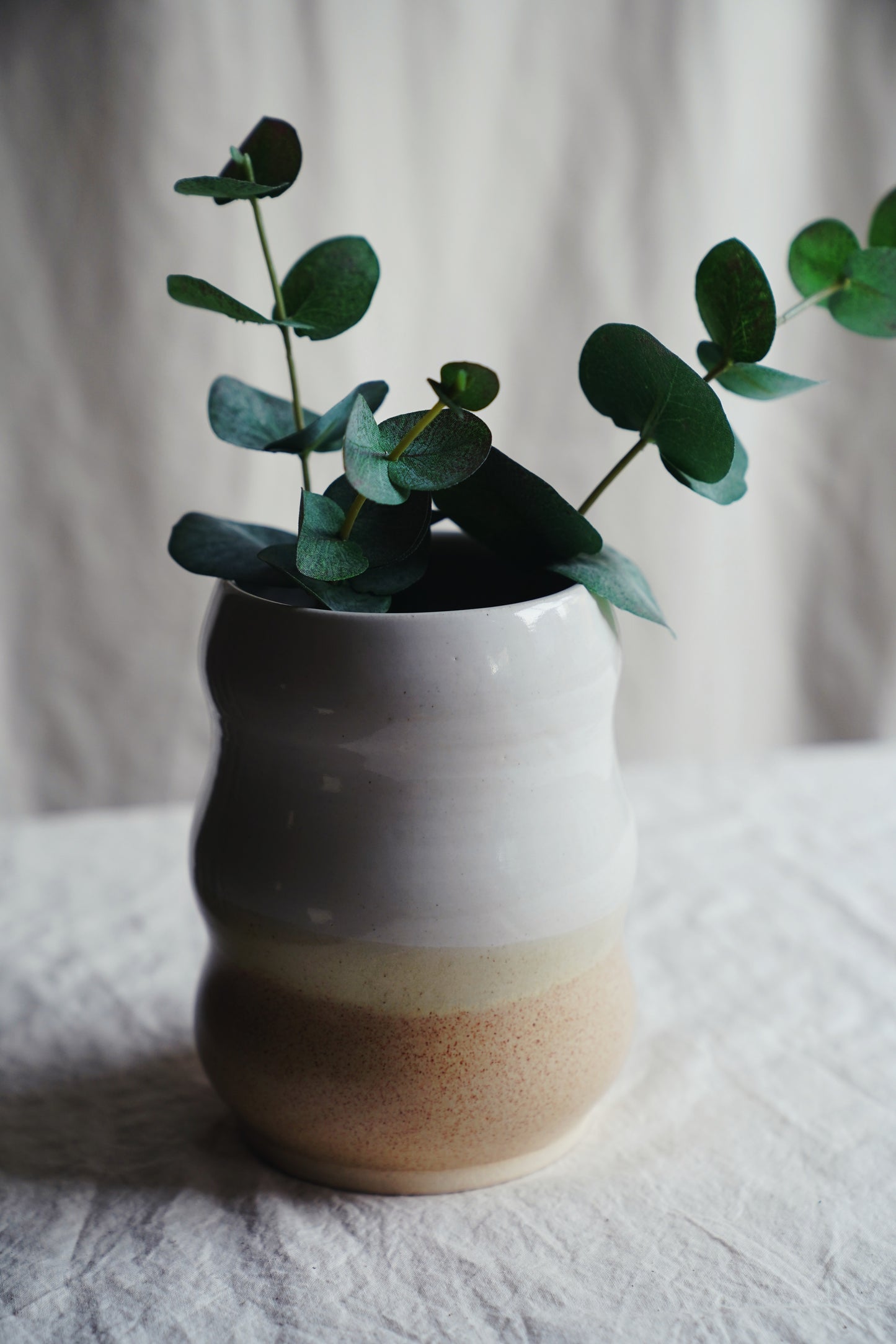 wavy two-toned bubble vase
