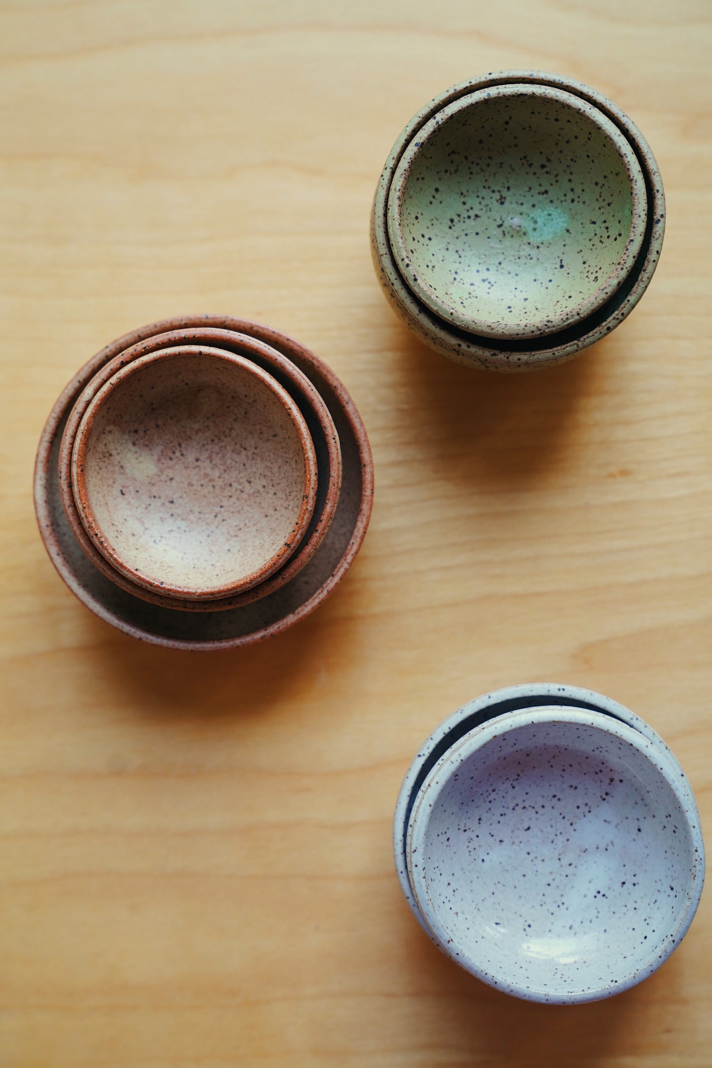 mini speckled bowls